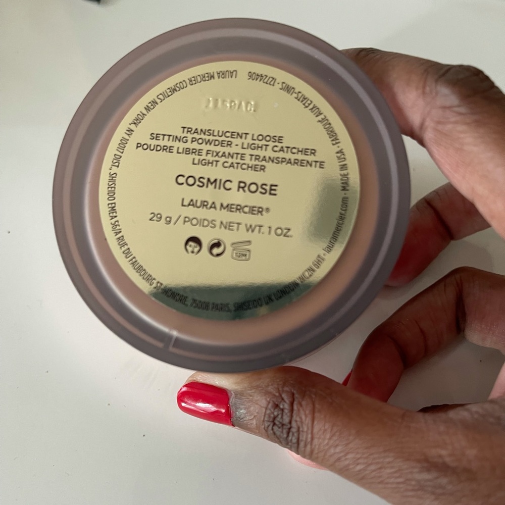 Laura Mercier Translucent Light Catcher Powder